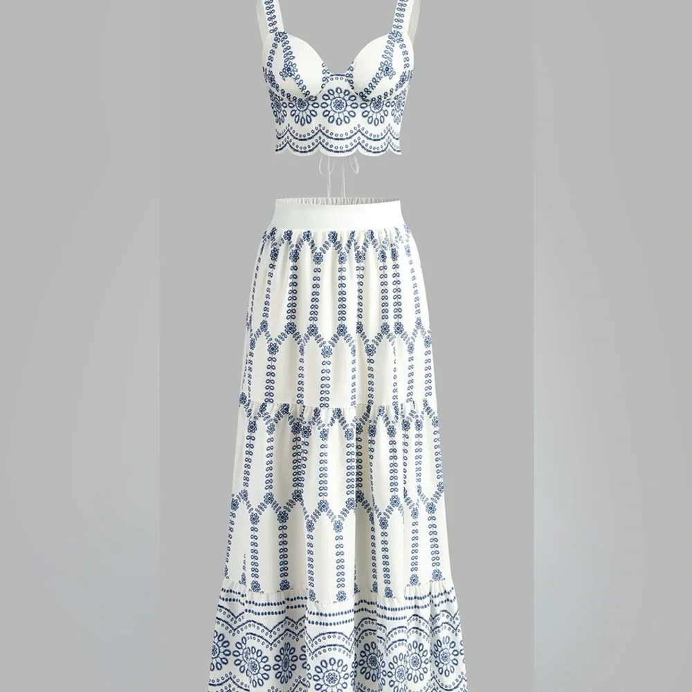 Commense SET Blue and White Maxi Skirt and corset crop top. NWT size Large - Picture 4 of 5